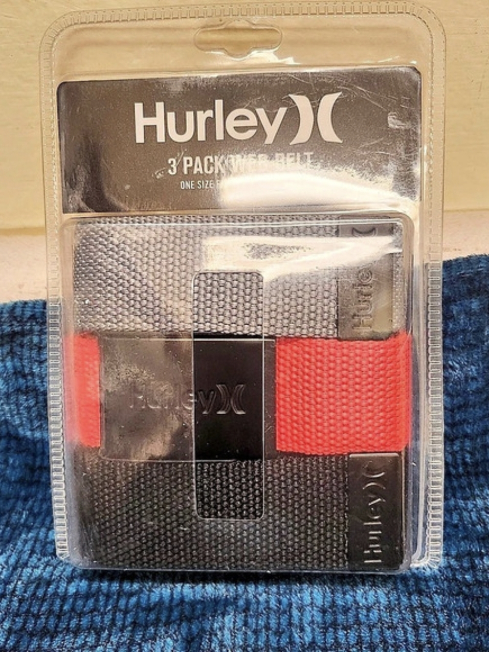Hurley 3-Pack Web Belts Color Block Belts in Black & Red NWT